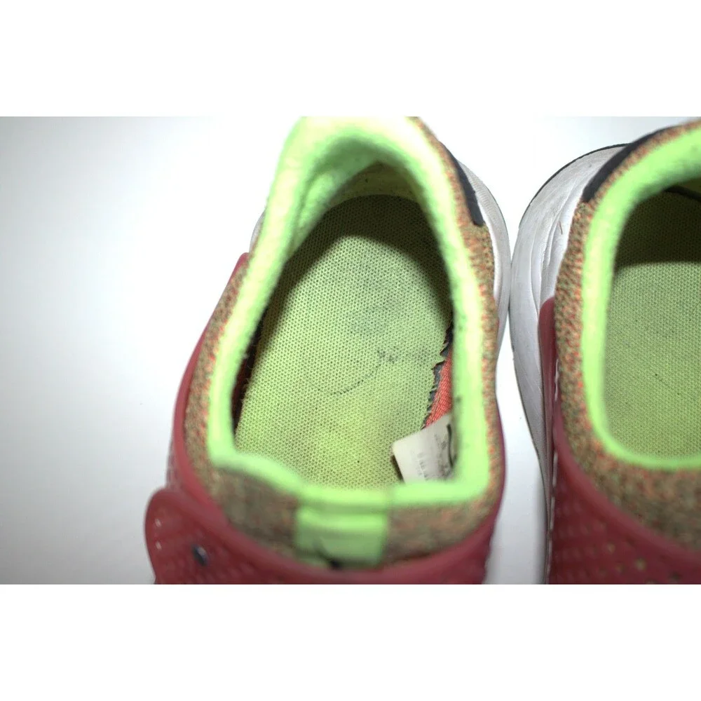 NIKE Sock Dart Ghost Green/Watermelon Multicolor Women's Size‎ 10